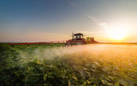 EuroChem firma un acuerdo para la compra de una participación de control en el distribuidor brasileño Fertilizantes Heringer